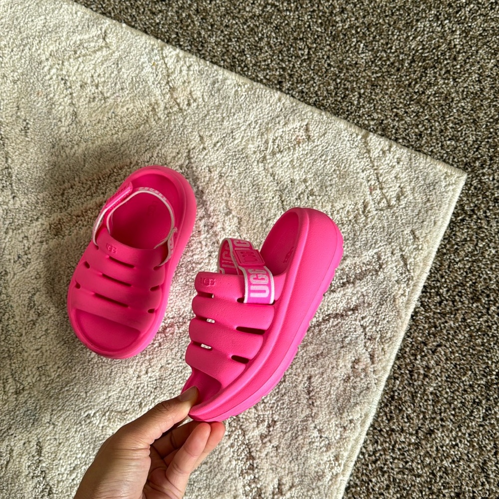 UGG TODDLER HOT PINK SLIDES